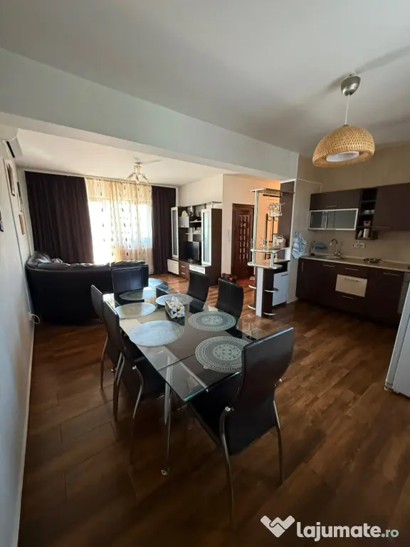 Inchiriez apartament de 3 camere in Otopeni