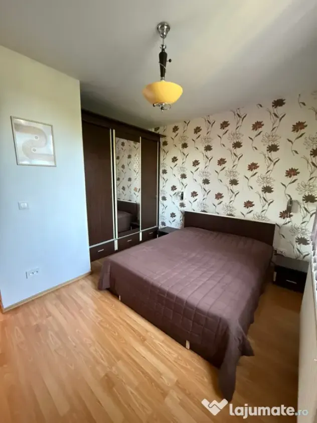 Inchiriez apartament de 3 camere in Otopeni