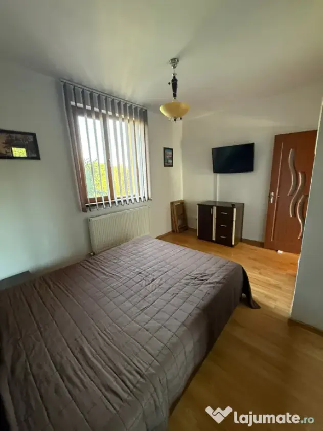 Inchiriez apartament de 3 camere in Otopeni