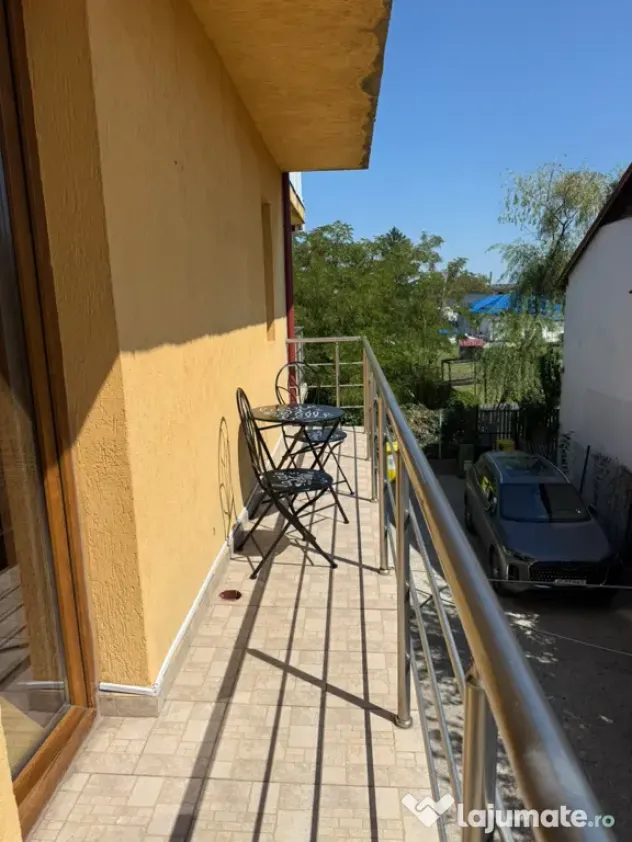 Inchiriez apartament de 3 camere in Otopeni