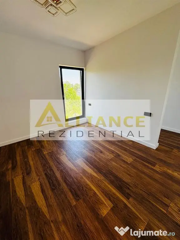 Casa individuală 4 camere - 3 băi teren 300 mp !