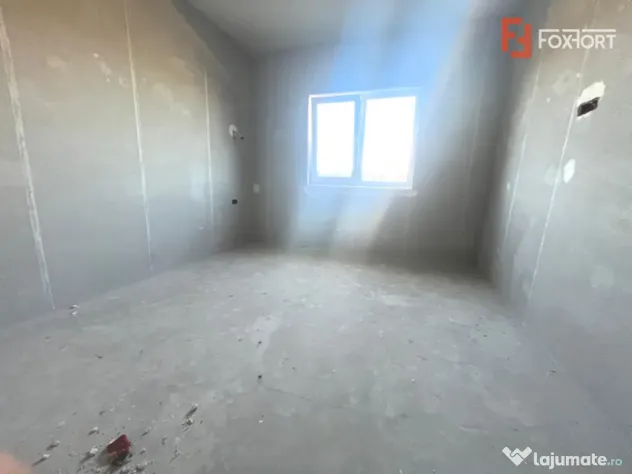 COMISION 0 % Duplex parter 4 camere, despartit prin camera t