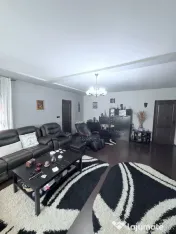 Casa cu etaj in Catamaresti Deal