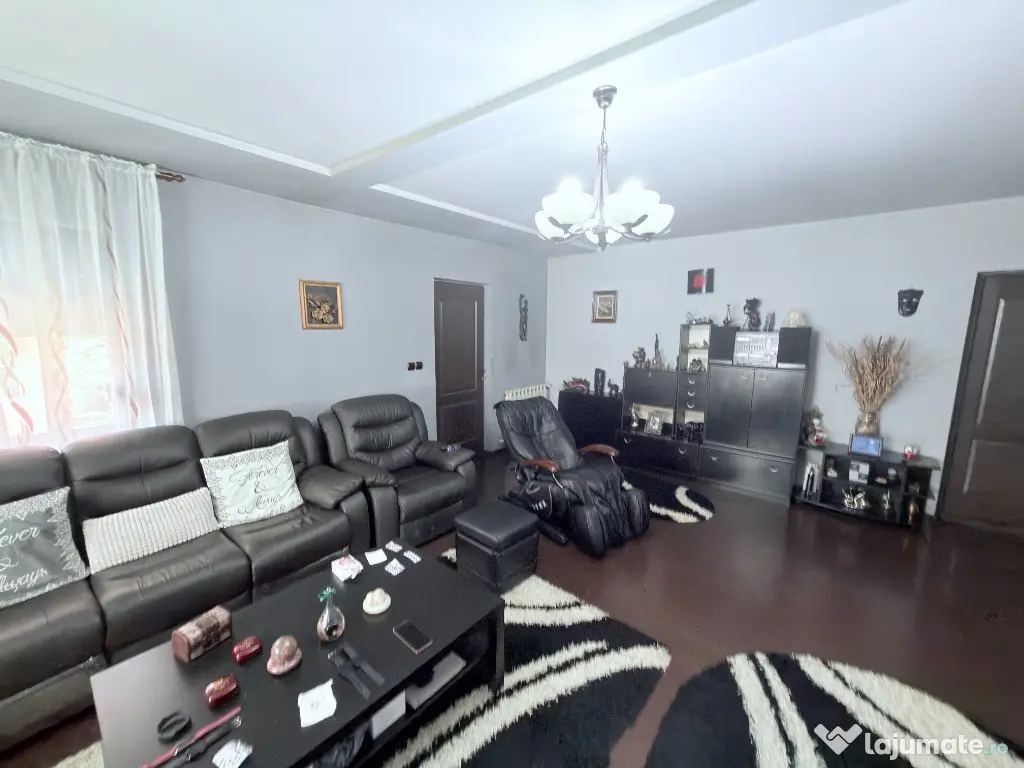 Casa cu etaj in Catamaresti Deal