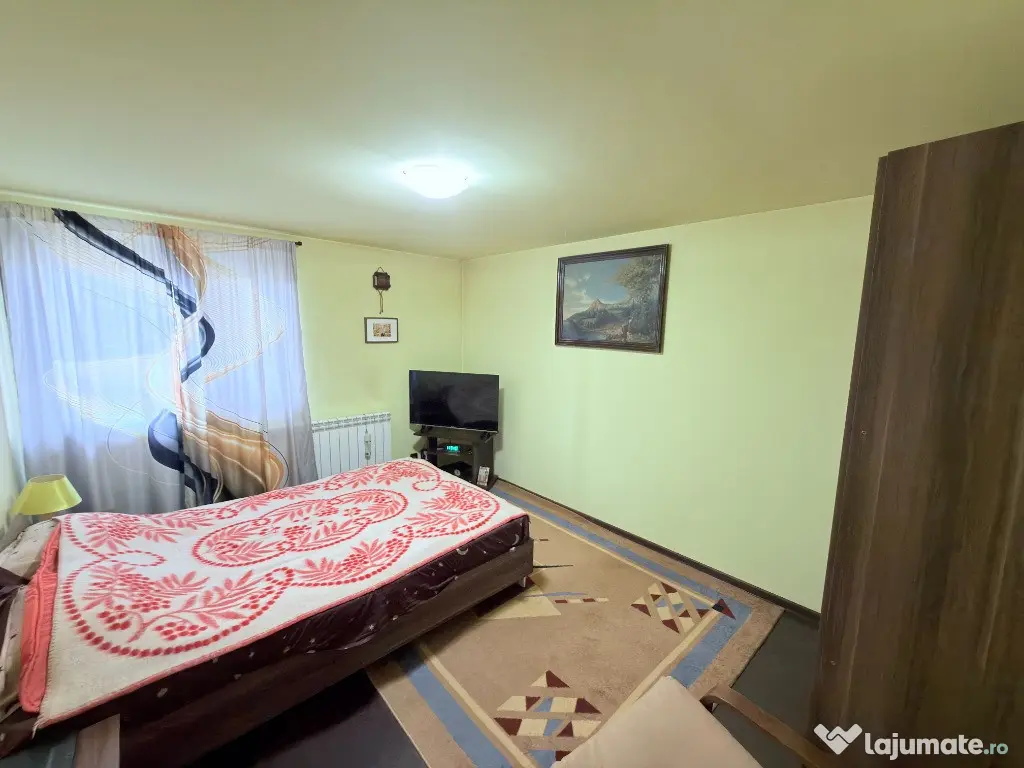Casa cu etaj in Catamaresti Deal