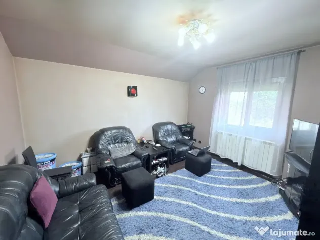 Casa cu etaj in Catamaresti Deal