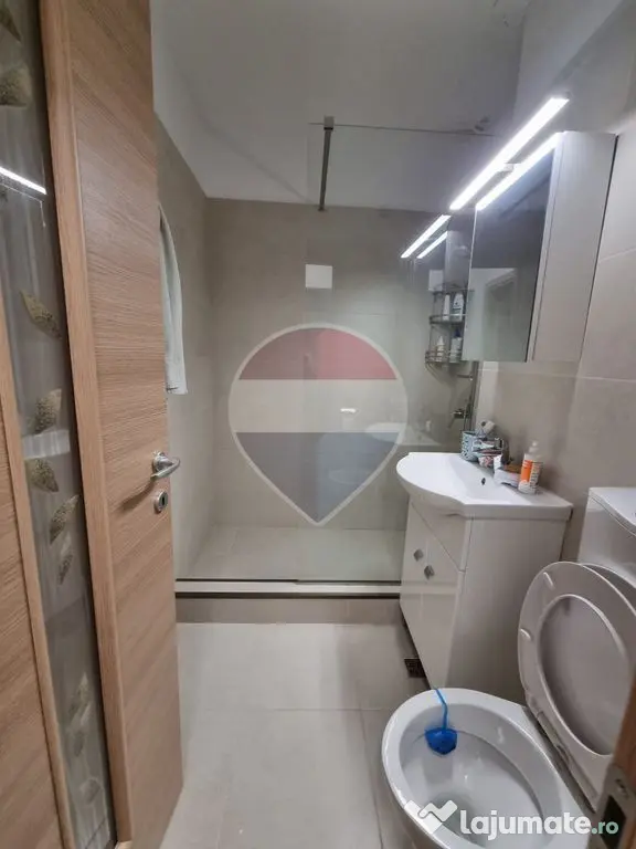 Apartament cu 2 camere de vânzare -Calea Grivitei