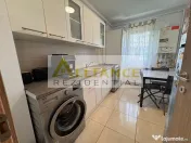 Apartament cu 2 camere decomandat de vanzare – Strada S... 