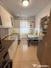 Apartament cu 2 camere decomandat de vanzare – Strada S... 