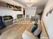 Apartament cu 2 camere decomandat de vanzare – Strada S... 