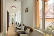 Casa pretabila: rezidential comercial servicii Central, F 