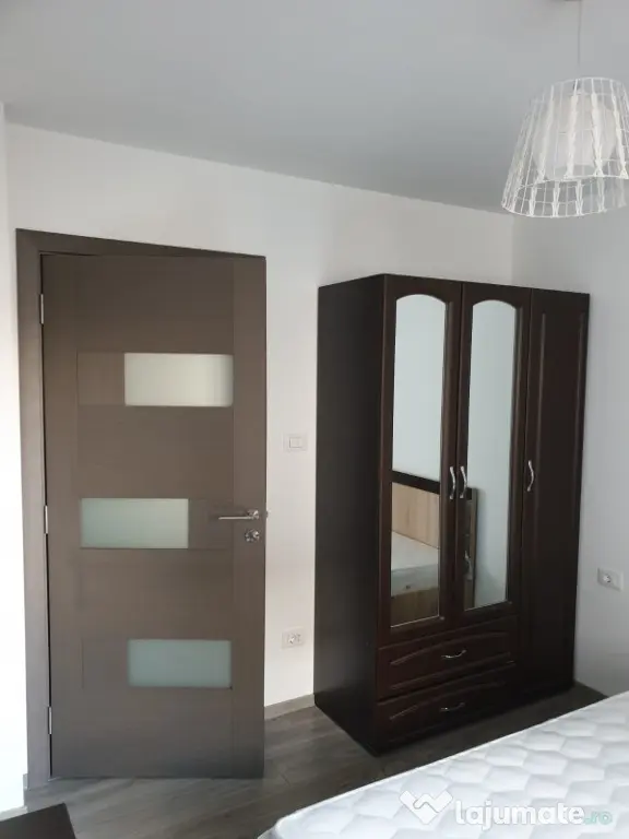 Apartament 3 camere BRD-Piata Mare cu parcare proprietate