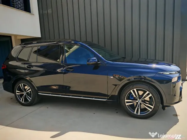 BMW X7 xDrive 40i|Model M Sport Pro 2025|7 locuri|7678 km|Negru Carbon metalizat