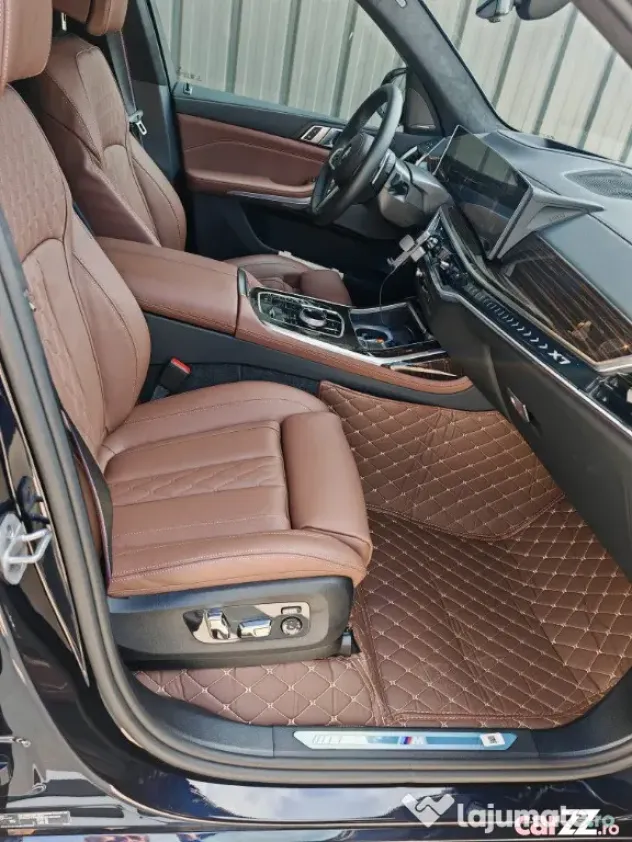 BMW X7 xDrive 40i|Model M Sport Pro 2025|7 locuri|7678 km|Negru Carbon metalizat