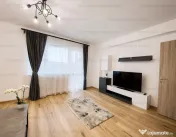 Apartament 3 camere | 2 bai | parcare | zona Tractorul 
