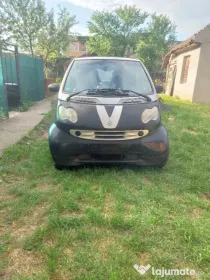 Vând smart fortwo cabrio