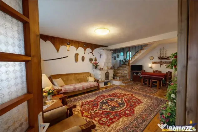 Proprietate rustica la 1 km de Castelul Bran:Doua unitati du