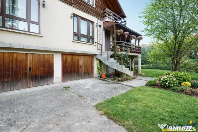 Proprietate rustica la 1 km de Castelul Bran:Doua unitati du