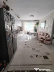 Vanzare Apartament 3 camere semidecomandat, 59 mp, Florilor