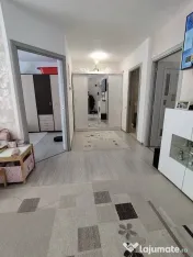 Vanzare Apartament 3 camere semidecomandat, 59 mp, Florilor