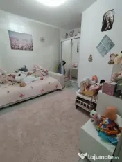 Vanzare Apartament 3 camere semidecomandat, 59 mp, Florilor