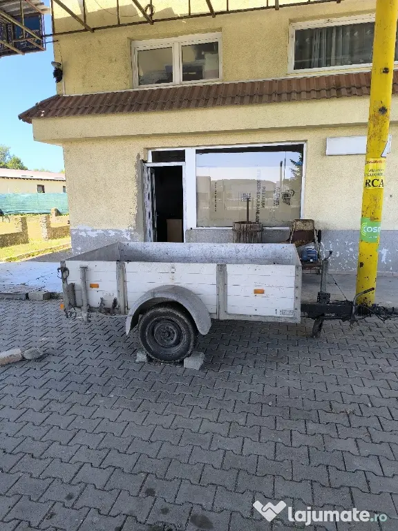 Remorca mașina