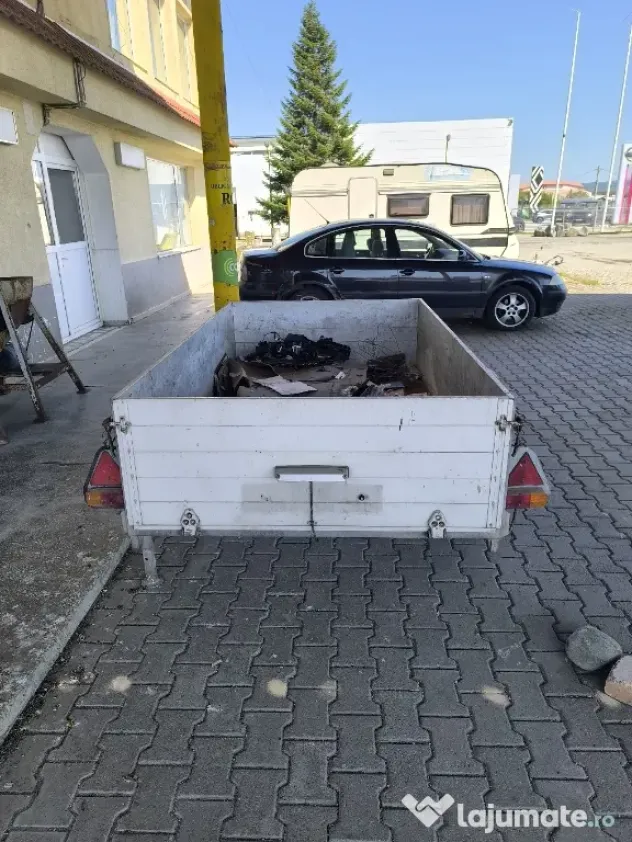 Remorca mașina