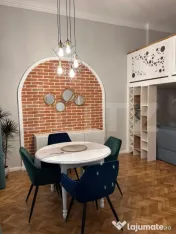 Apartament central, cladire istorica, renovat 