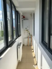 Închiriez la metrou 1Decembrie bloc nou 3 cam/650€ 
