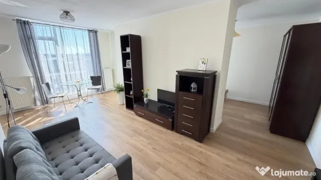 Vanzare apartament cu 2 camere in centru