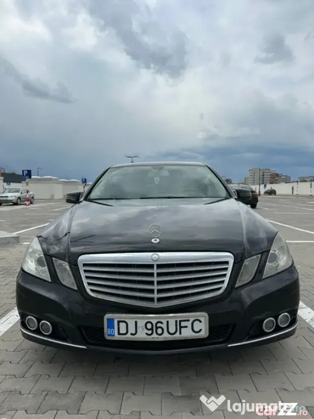 Mercedes Benz E200