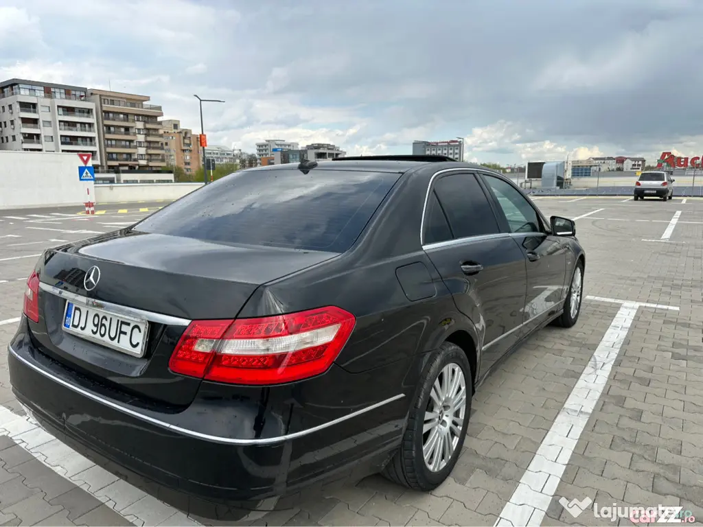 Mercedes Benz E200