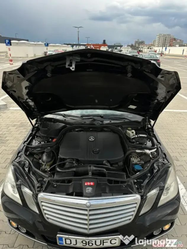 Mercedes Benz E200