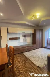 De închiriat apartament 3 camere/ zona Racadau