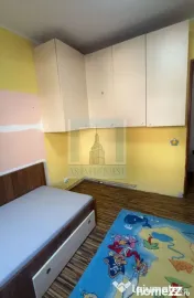 De închiriat apartament 3 camere/ zona Racadau