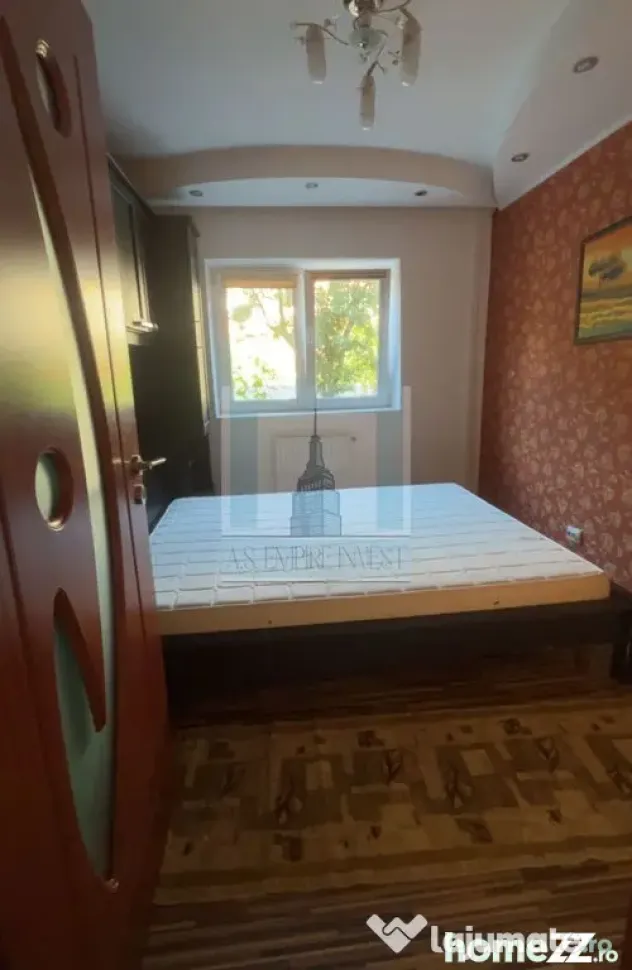 De închiriat apartament 3 camere/ zona Racadau