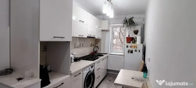 Apartament 2 camere complet renovat zona Scoala 7