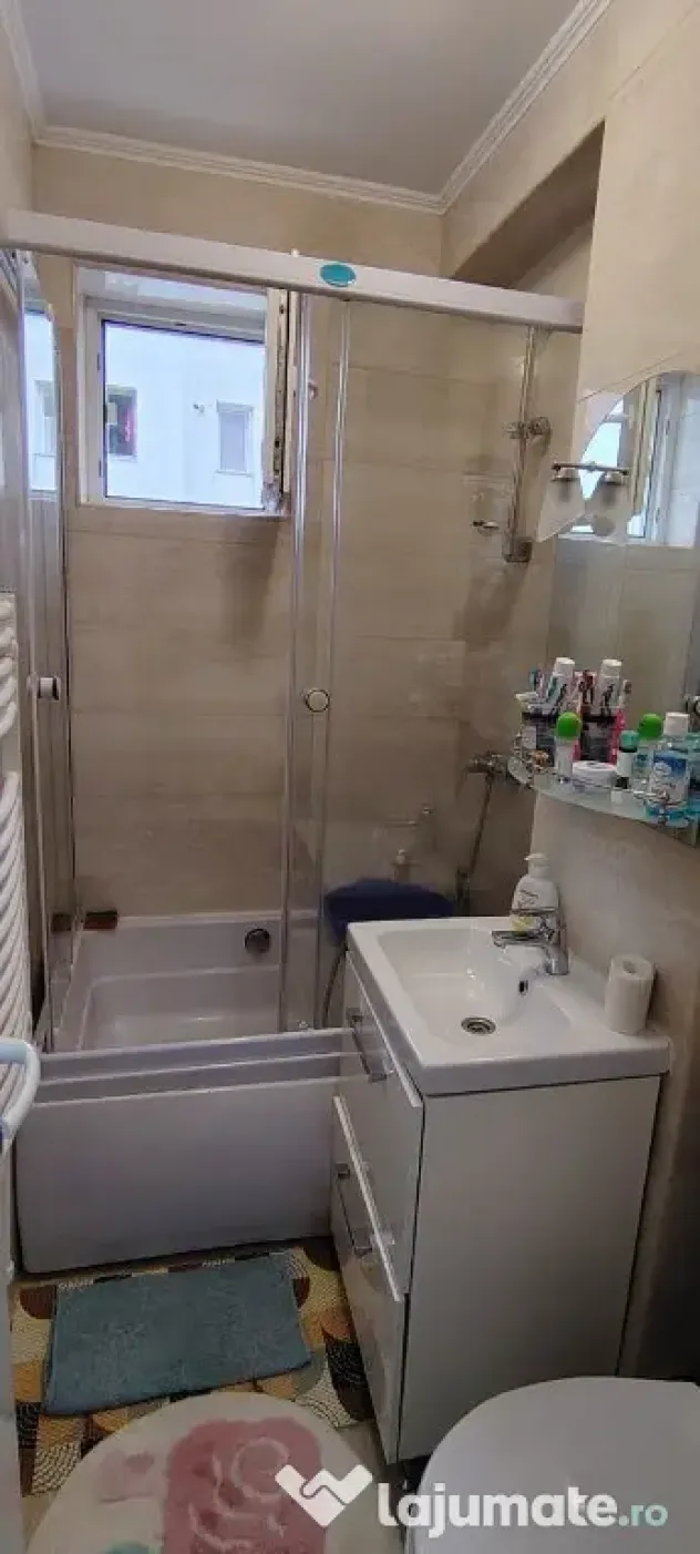 Apartament 2 camere complet renovat zona Scoala 7