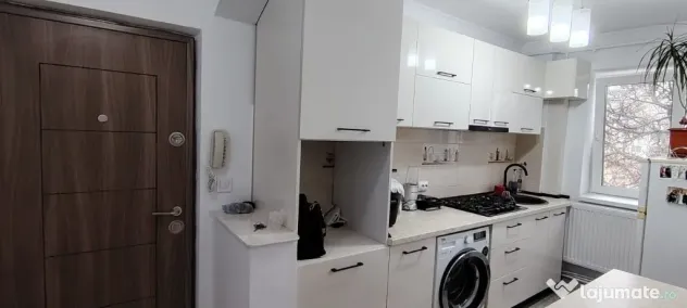 Apartament 2 camere complet renovat zona Scoala 7
