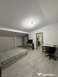 Închiriez garsonieră 43 mp Dobroești+loc de parcare 