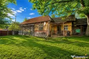 FILM! Domeniu de 6.221mp, livada pomi fructiferi casa si ane 