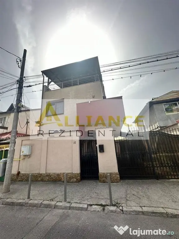 Piata Sudului Casa 4 camere | 3 bai Teren 160 mp