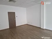 Spatiu comercial cu 16 incaperi - zona Mehala 