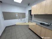 Spatiu comercial stradal, in Ploiesti, zona Malu Rosu. 