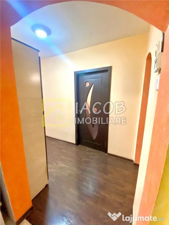 Apartament cu 3 camere decomandate, strada Alecu Russo Bacau