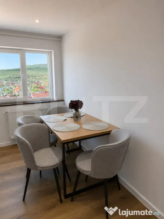 Apartament modern cu 3 camere, panoramă asupra orașului ?