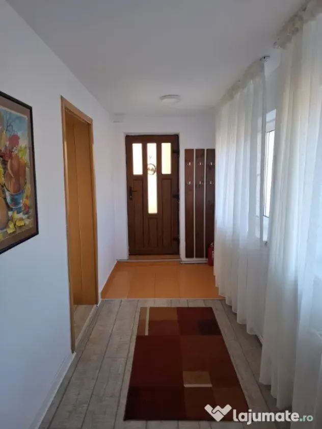Casa 2 camere in Schei aproape de centru