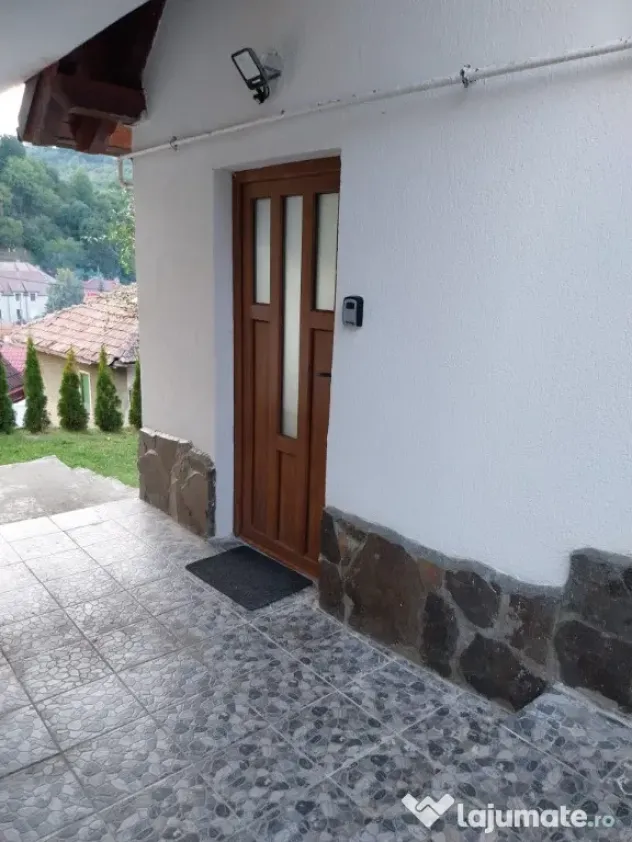 Casa 2 camere in Schei aproape de centru