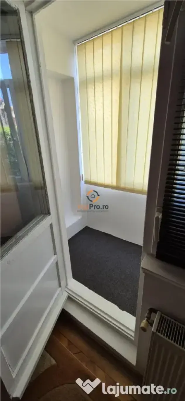 Apartament cu 3 camere la parter zona Complexul Studentesc