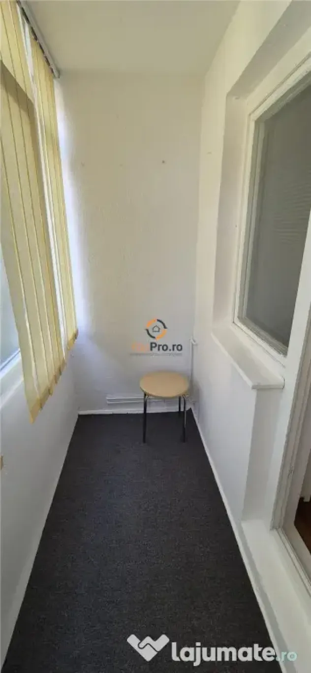 Apartament cu 3 camere la parter zona Complexul Studentesc